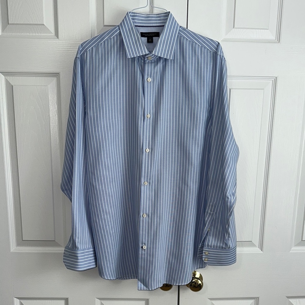 Banana Republic SLIM FIT XL Blue & White Dress Shirt Classic Style